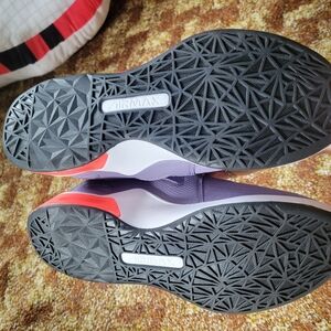 Brand new nike sneakers